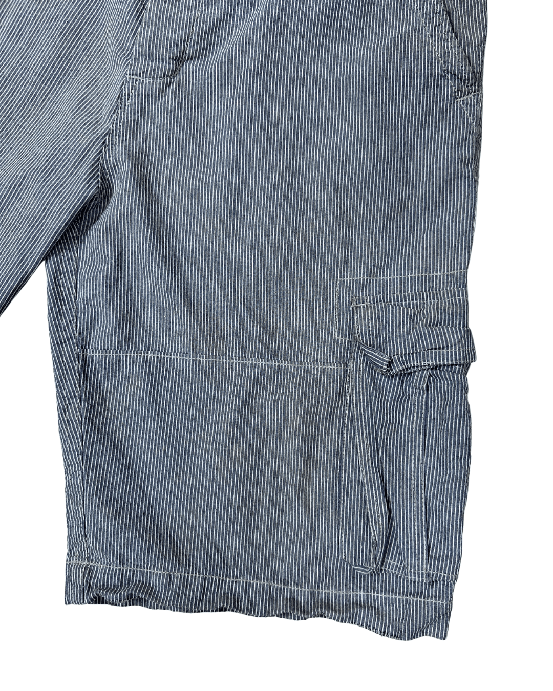 EM Jeans Pin Striped Cargo Shorts 38 - Funkify