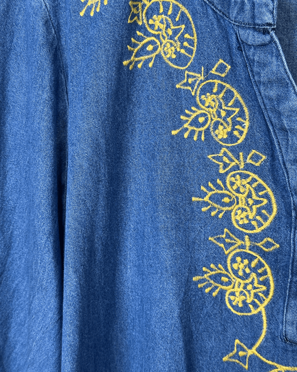 Embroidered Denim Blouse XL - Funkify