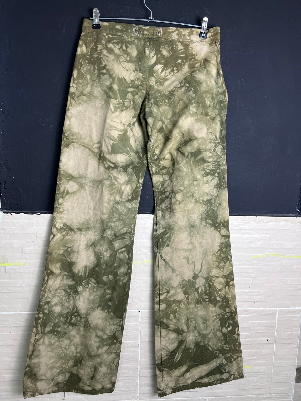 Esisto Olive Camo Women's Jeans M/ L - Funkify