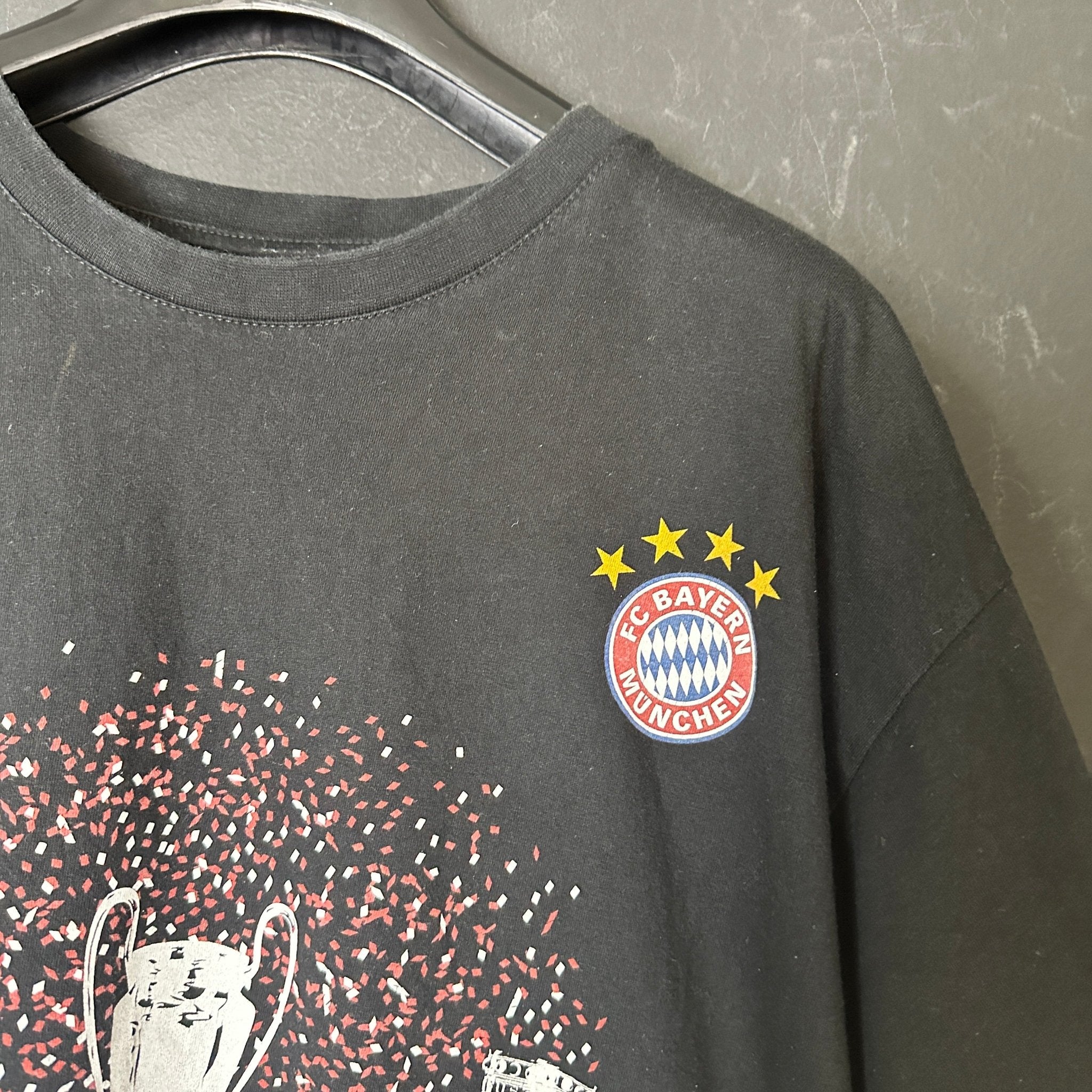 FC Bayern Munchen Treble 2013 Tee - Funkify