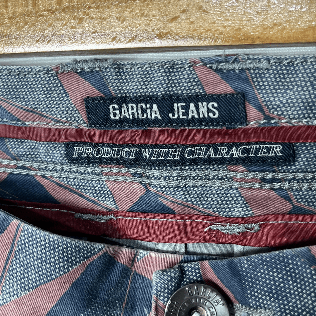Garcia Jeans Shorts Small - Funkify