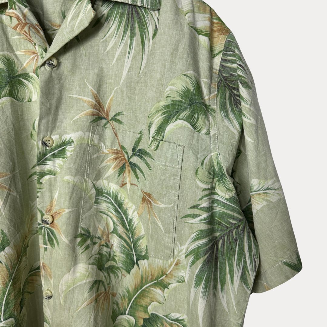 Go Barefoot Hawaiian Shirt Medium - Funkify