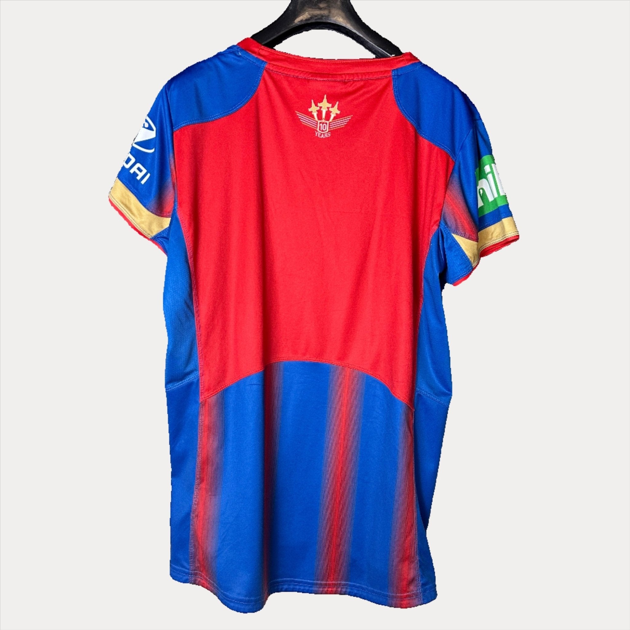 Hyundai A-League NewCastle United Jets Football Jersey Small - Funkify