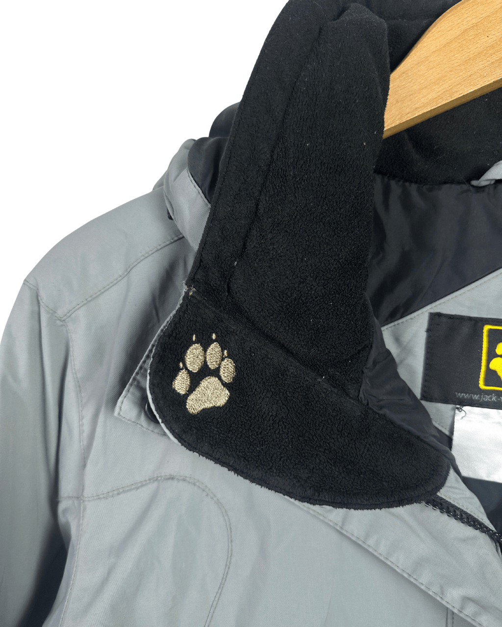 Jack Wolfskin Women's Jacket w/ Detachable Hood - Funkify