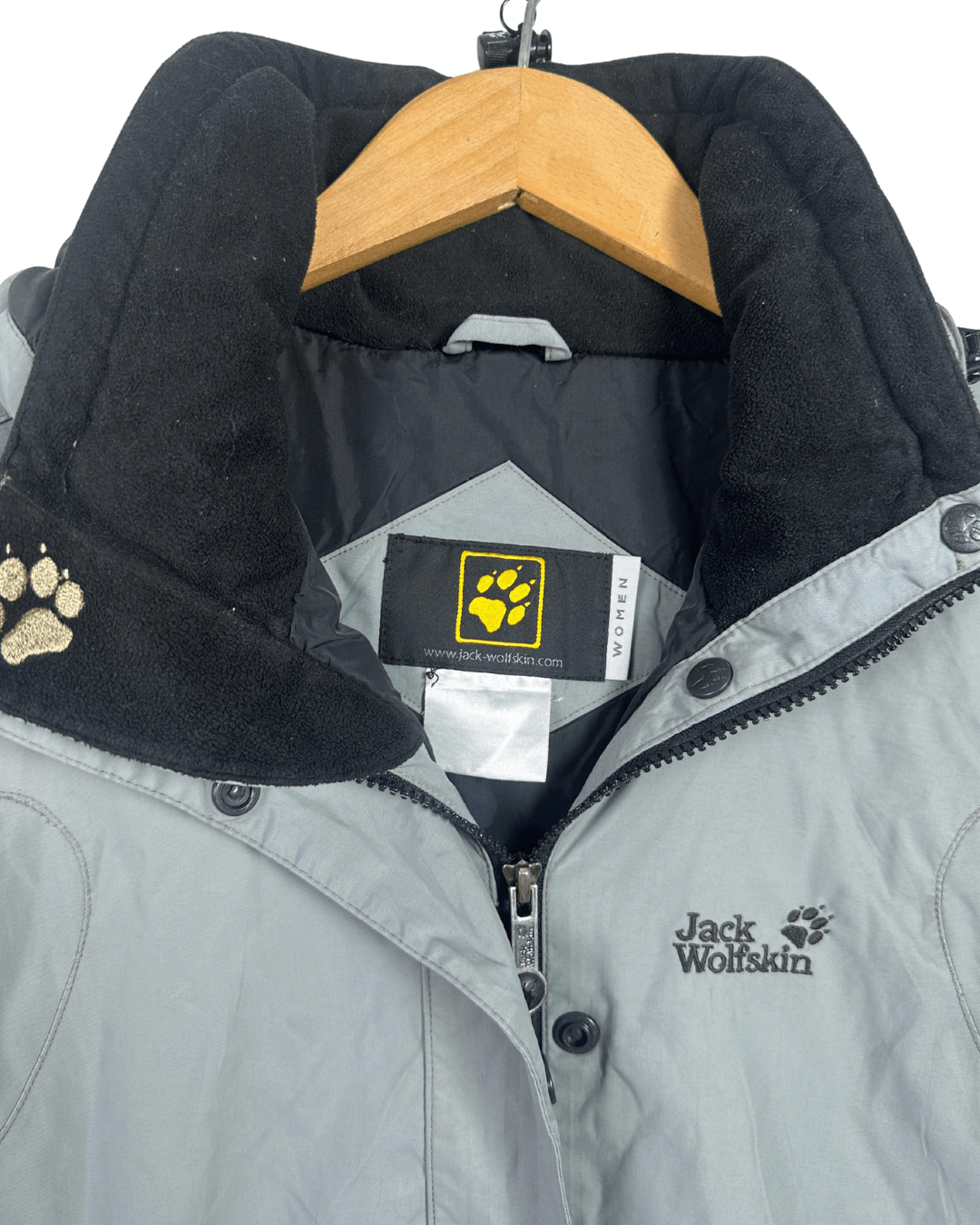 Jack Wolfskin Women's Jacket w/ Detachable Hood - Funkify