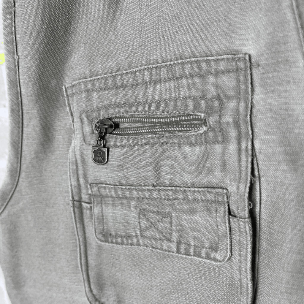 Jingtao Cargo Vest Large - Funkify