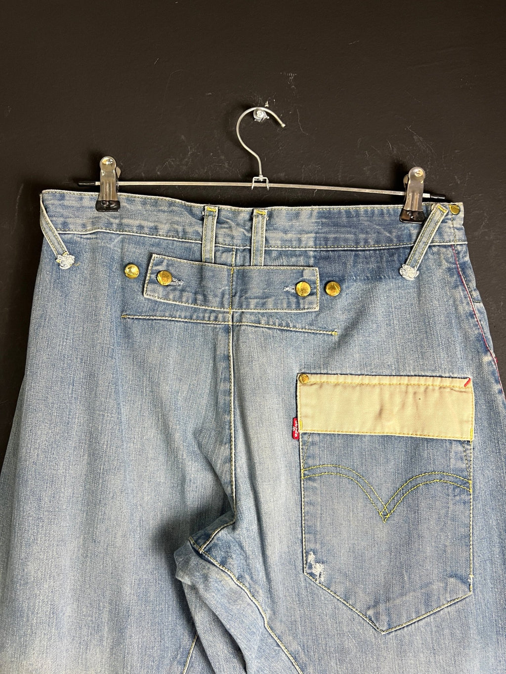 Levi's Jeans - Funkify
