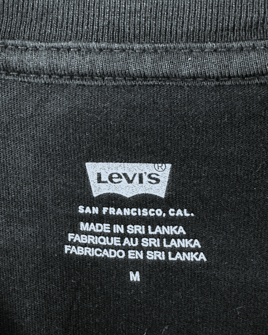 Levi's T-Shirt Medium - Funkify