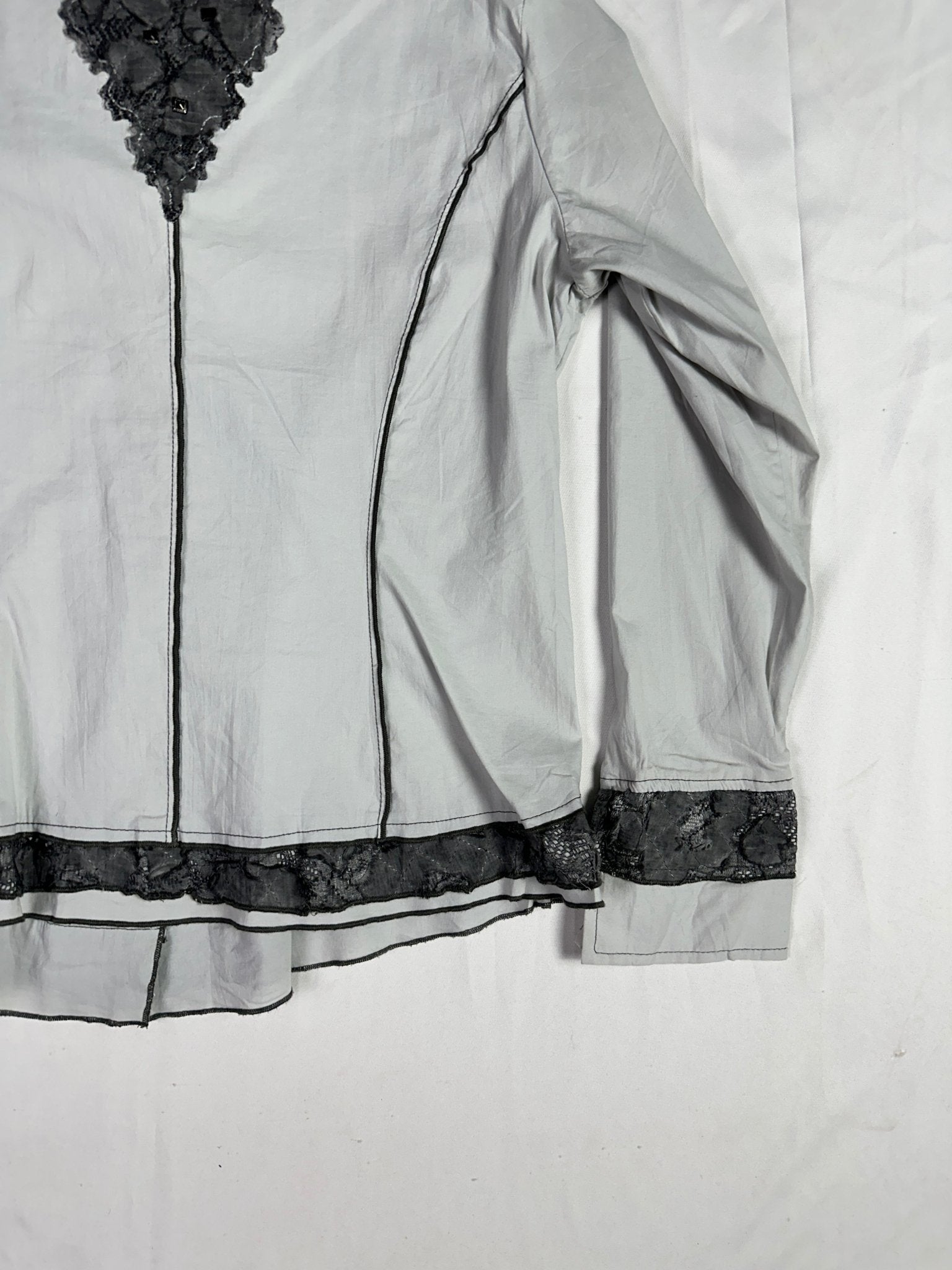 Lewinger Fitted Shirt with Lace Detail Size 42 - Funkify