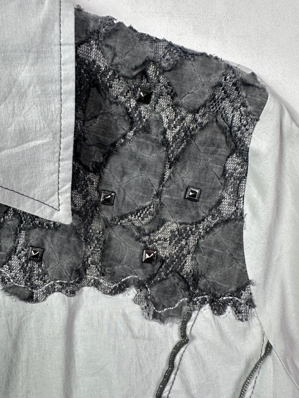 Lewinger Fitted Shirt with Lace Detail Size 42 - Funkify