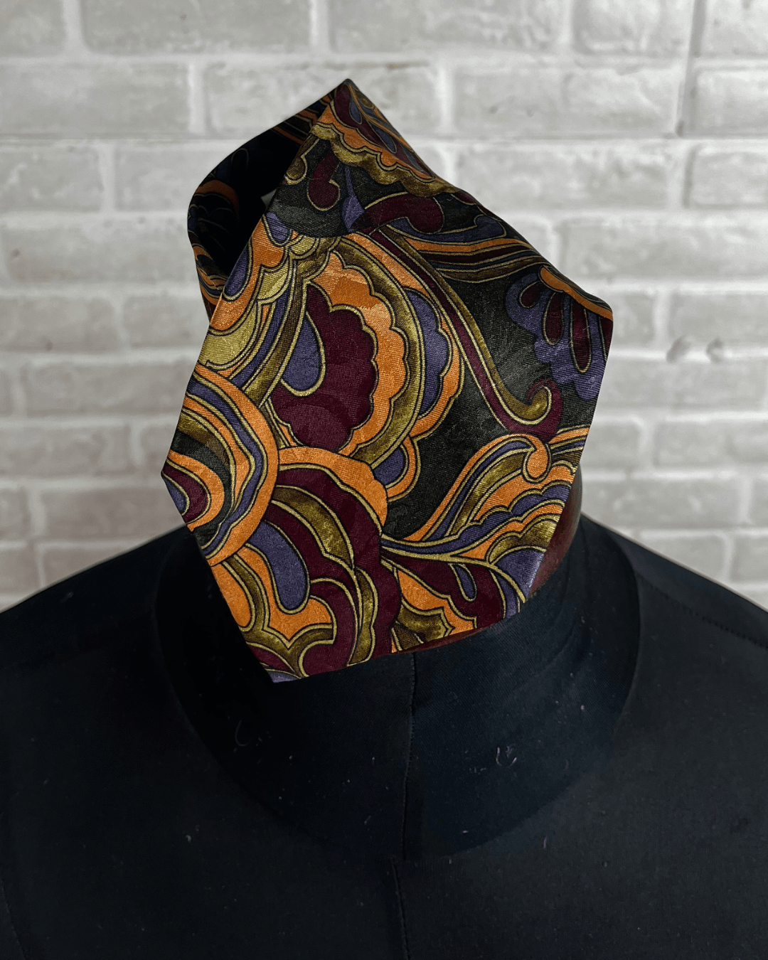 Linea Uno multicolor paisley necktie