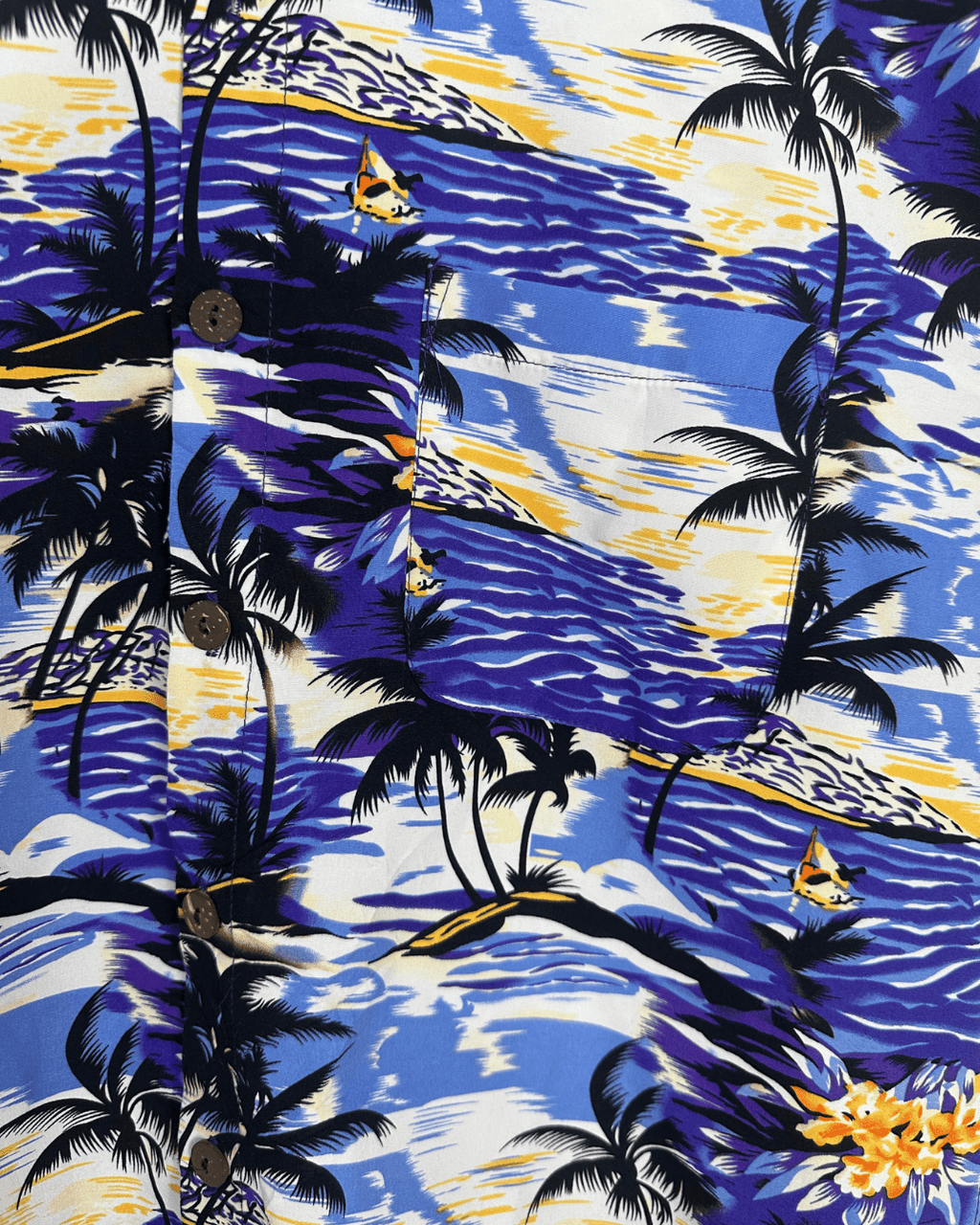 Lowes shirt - Large - Funkify