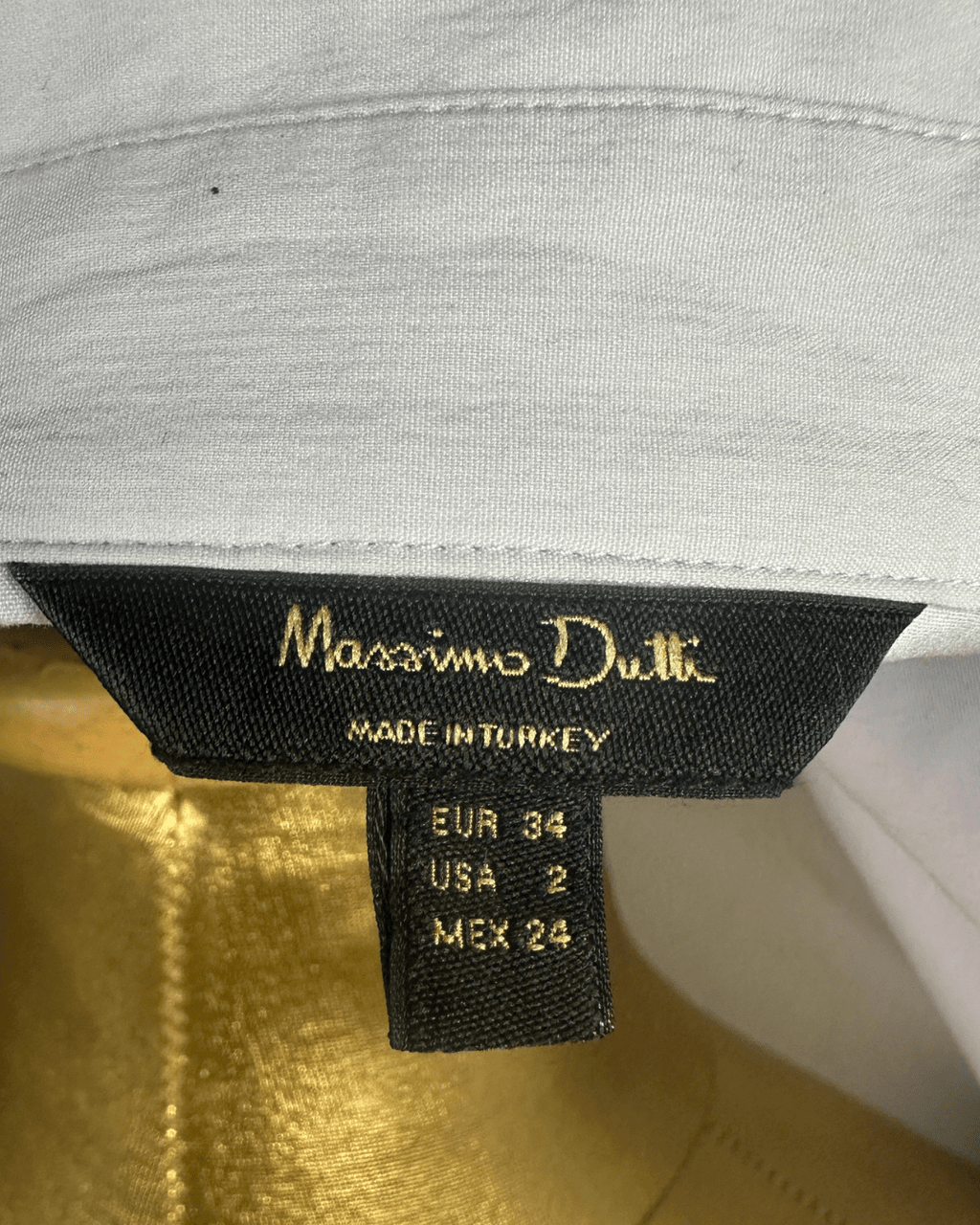 Massimo Dutti Women's Fitted Shirt - 34 - Funkify