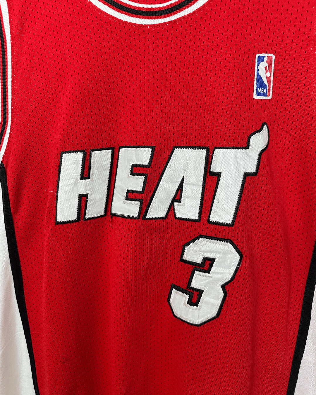 Mitchell & Ness Miami Heat 3 Dwyane Wade Jersey 2XL - Funkify
