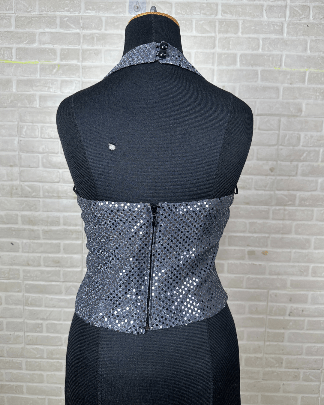 Montego Silver Sequin Halter Top – XS/S - Funkify