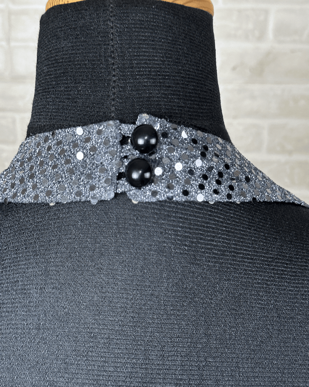 Montego Silver Sequin Halter Top – XS/S - Funkify