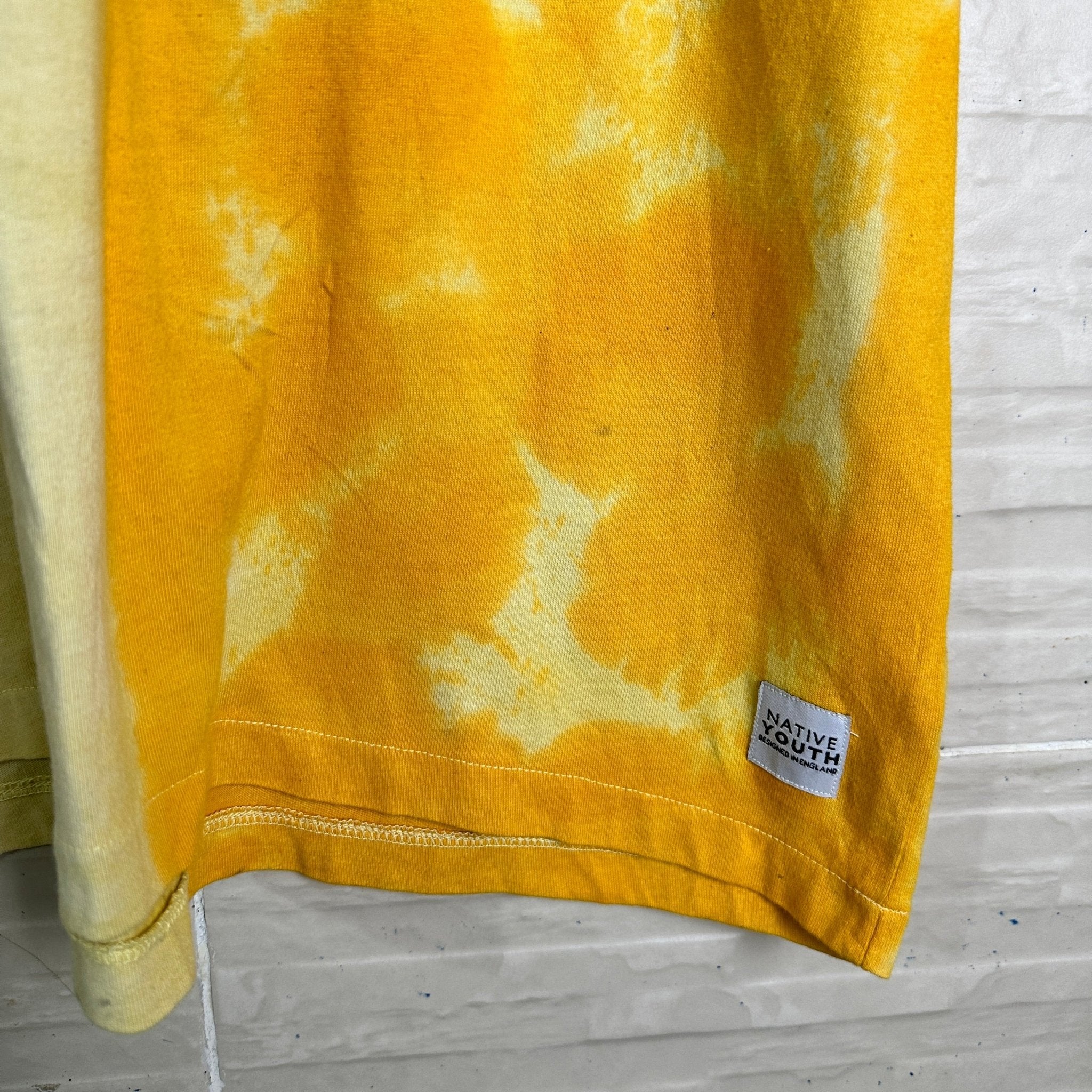 Native Youth Two Tone T-shirt XL - Funkify