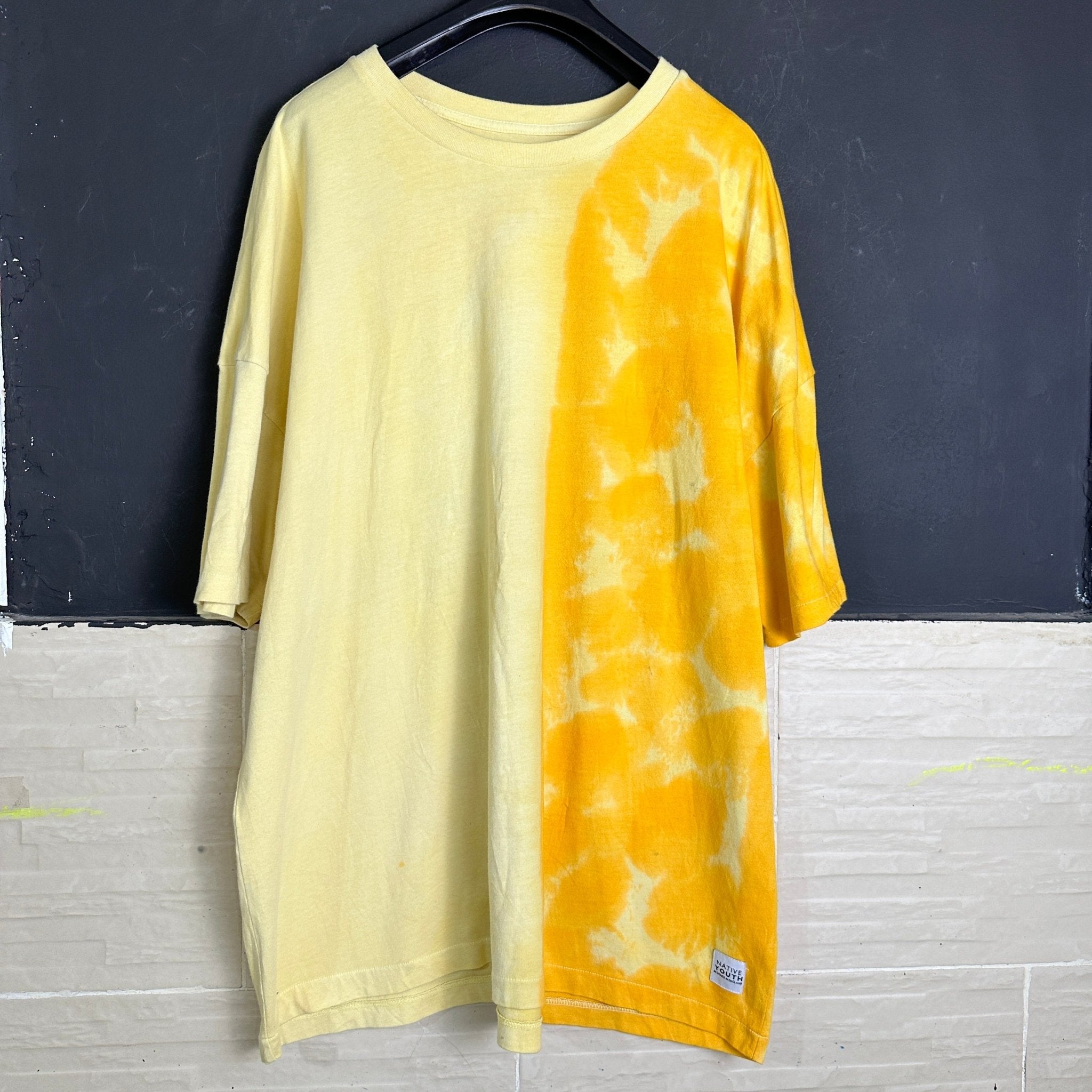 Native Youth Two Tone T-shirt XL - Funkify