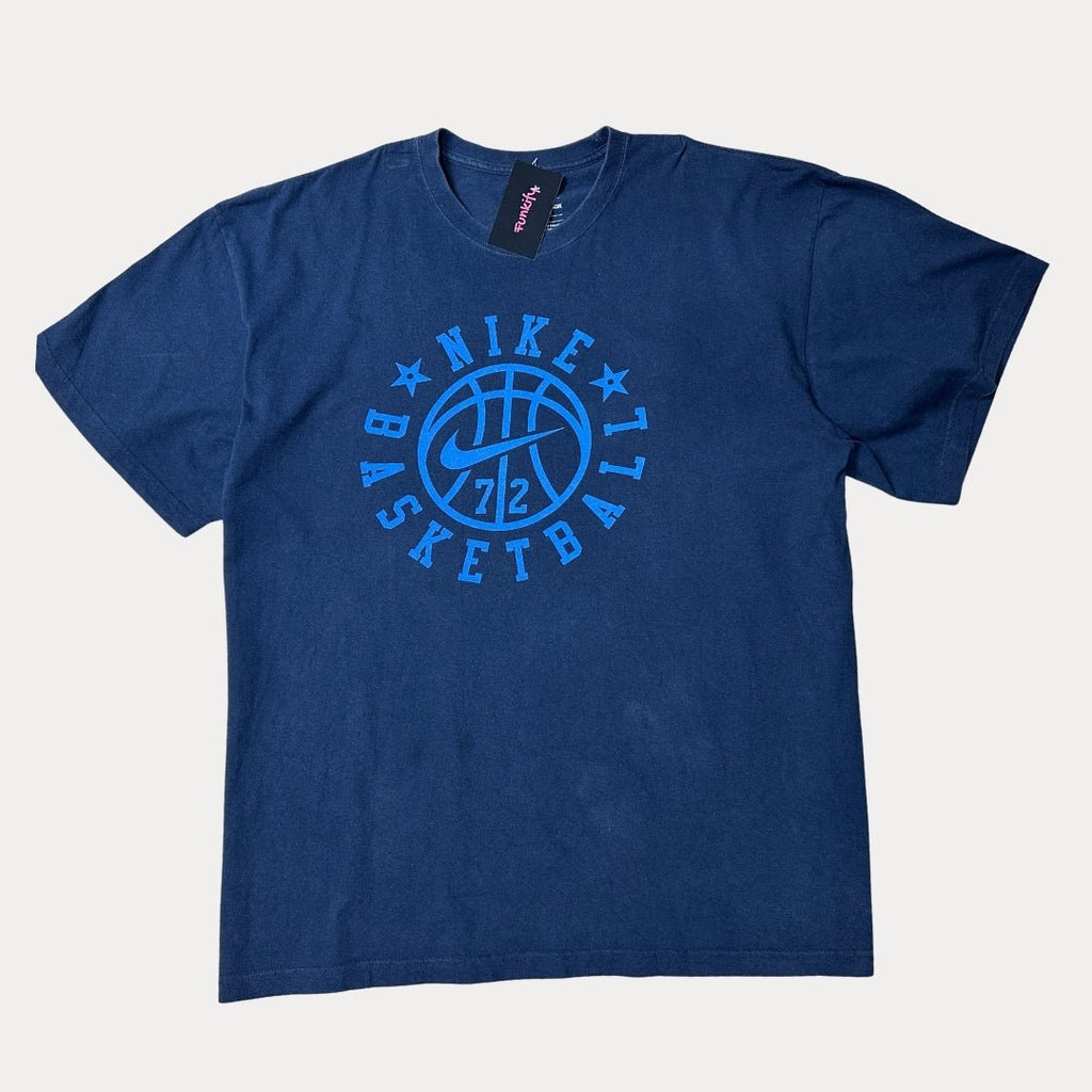 Nike Basketball T-shirt 2XL - Funkify