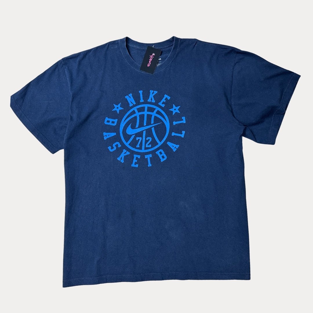 Nike Basketball T-shirt 2XL - Funkify
