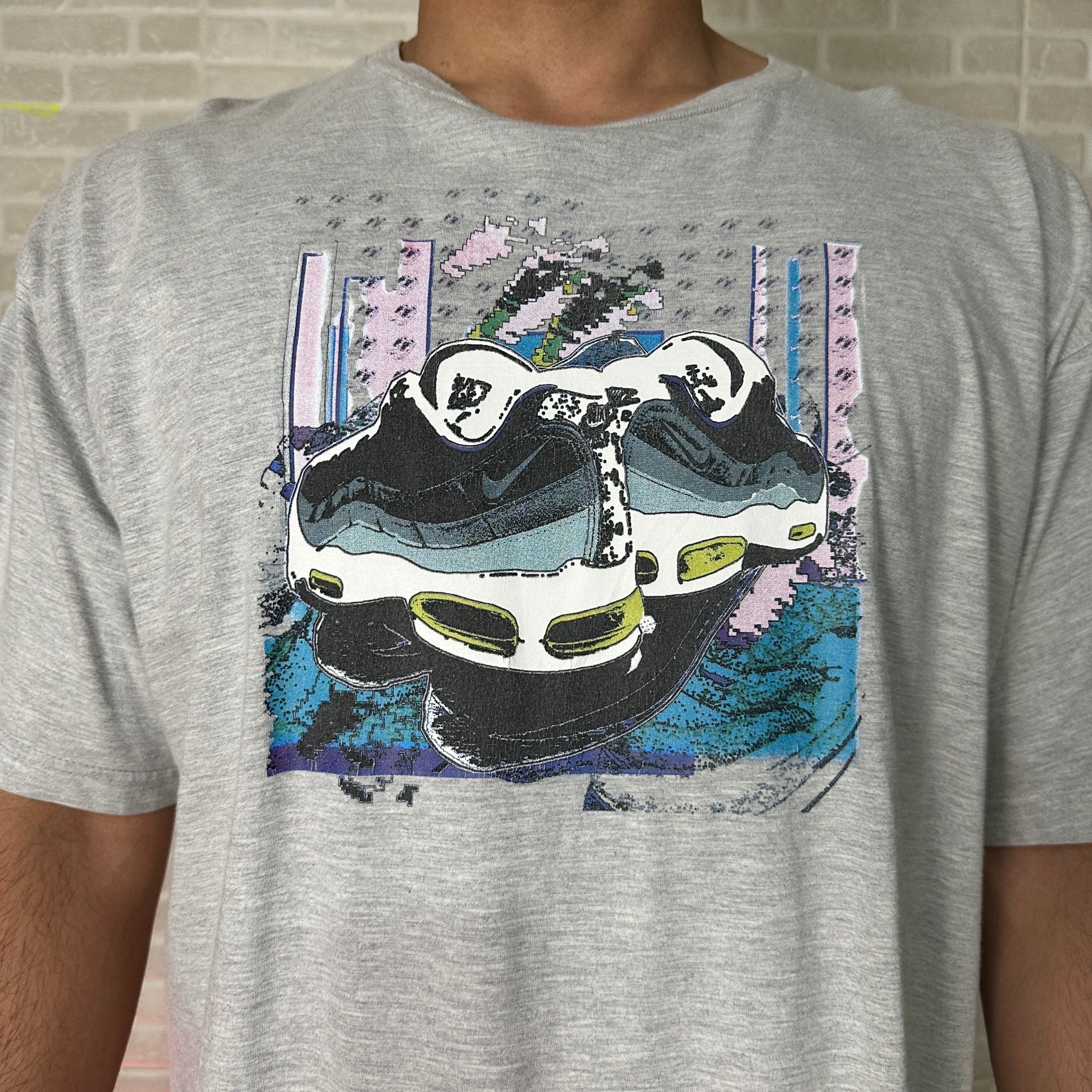 Nike Graphic Tee 2XL - Funkify
