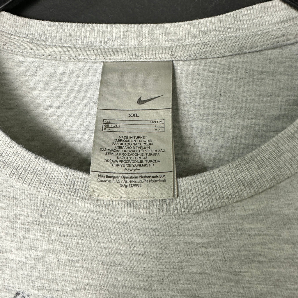 Nike Graphic Tee 2XL - Funkify
