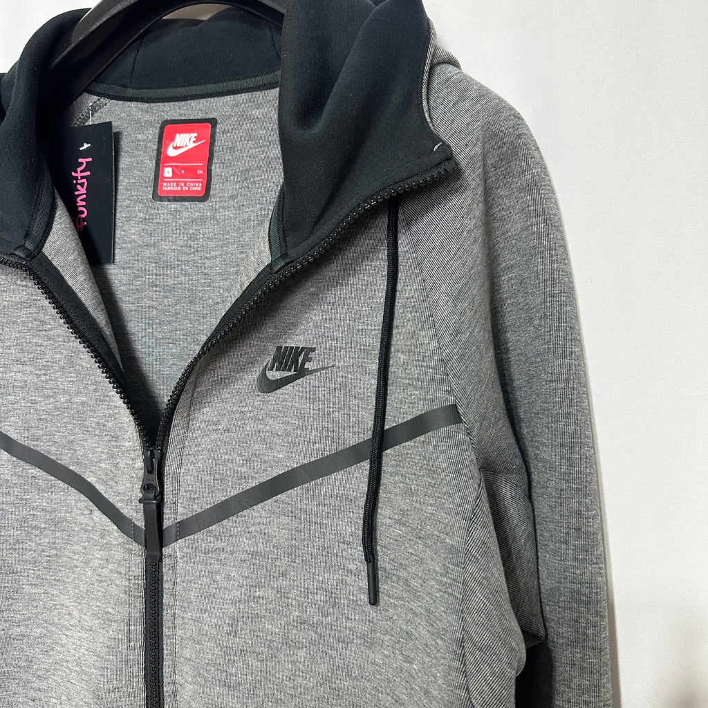 Nike Jacket Small - Funkify
