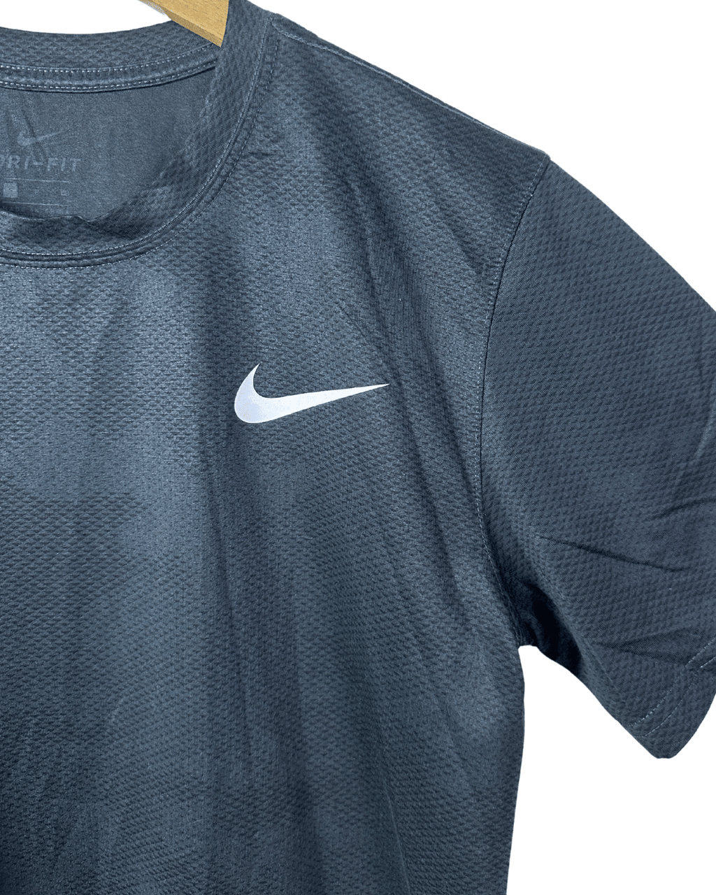 Nike T-Shirt Dri - Fit Small - Funkify