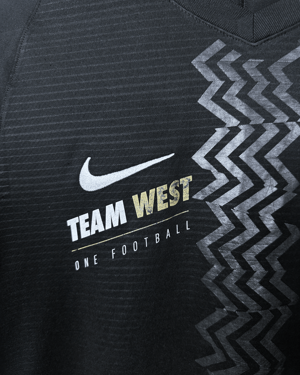 Nike “Team West” One Football Jersey Medium - Funkify