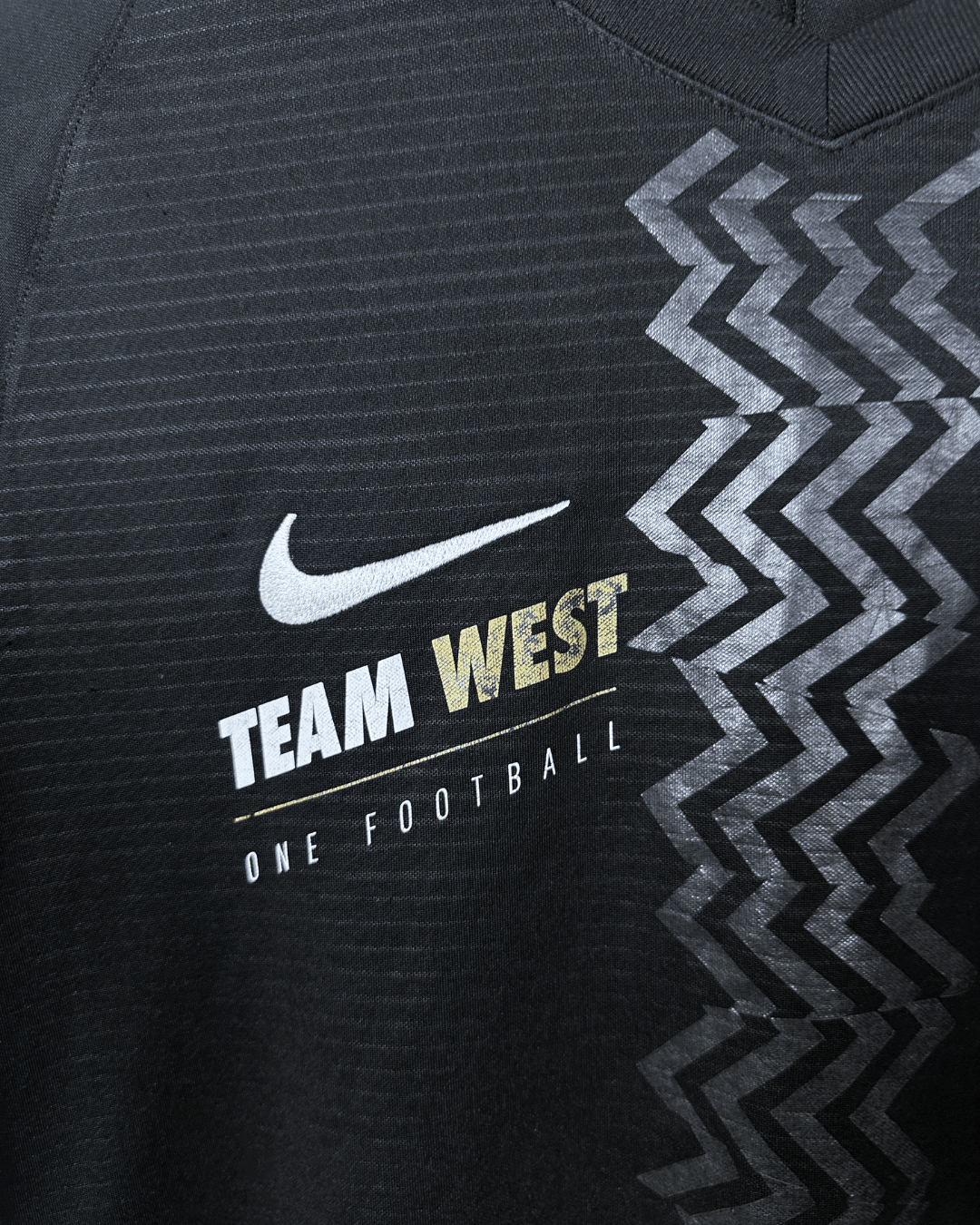 Nike “Team West” One Football Jersey Medium - Funkify