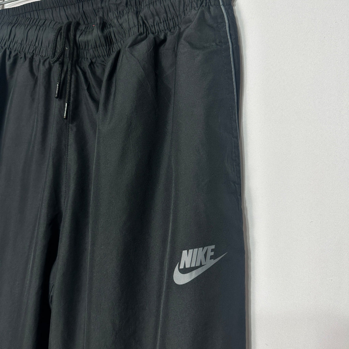 Nike Track Pants Medium - Funkify