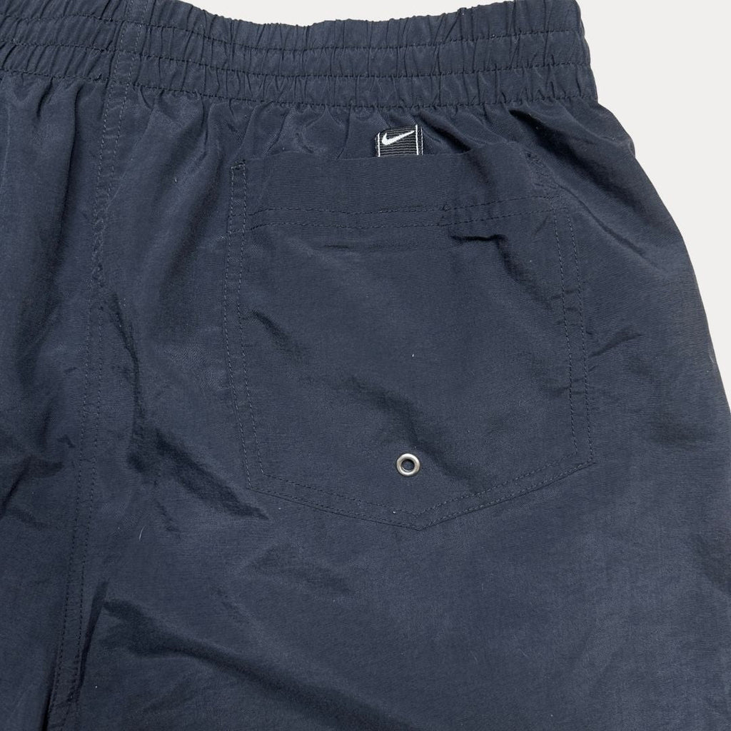 Nike Track Short Small - Funkify