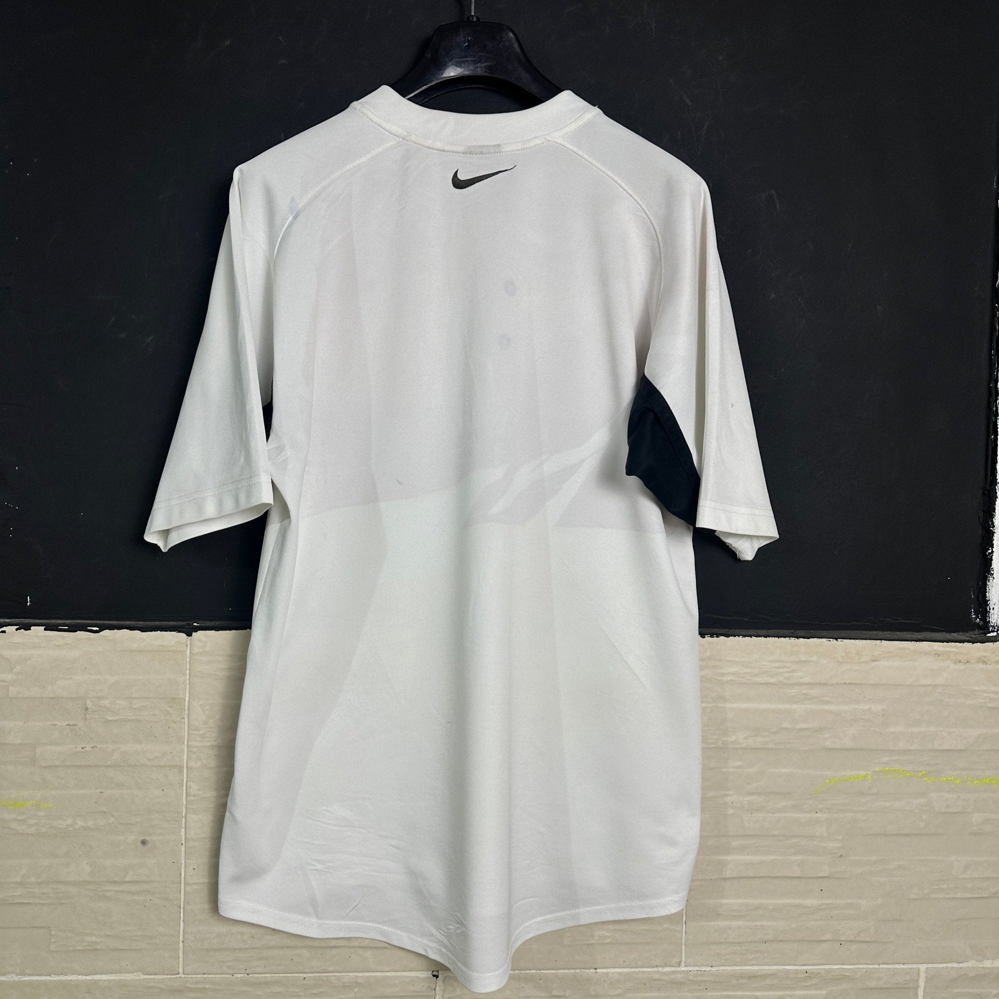 Nike V-Neck T-shirt - Funkify