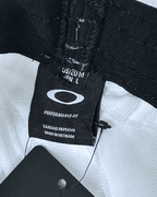 Oakley Shorts NWT Medium - Funkify