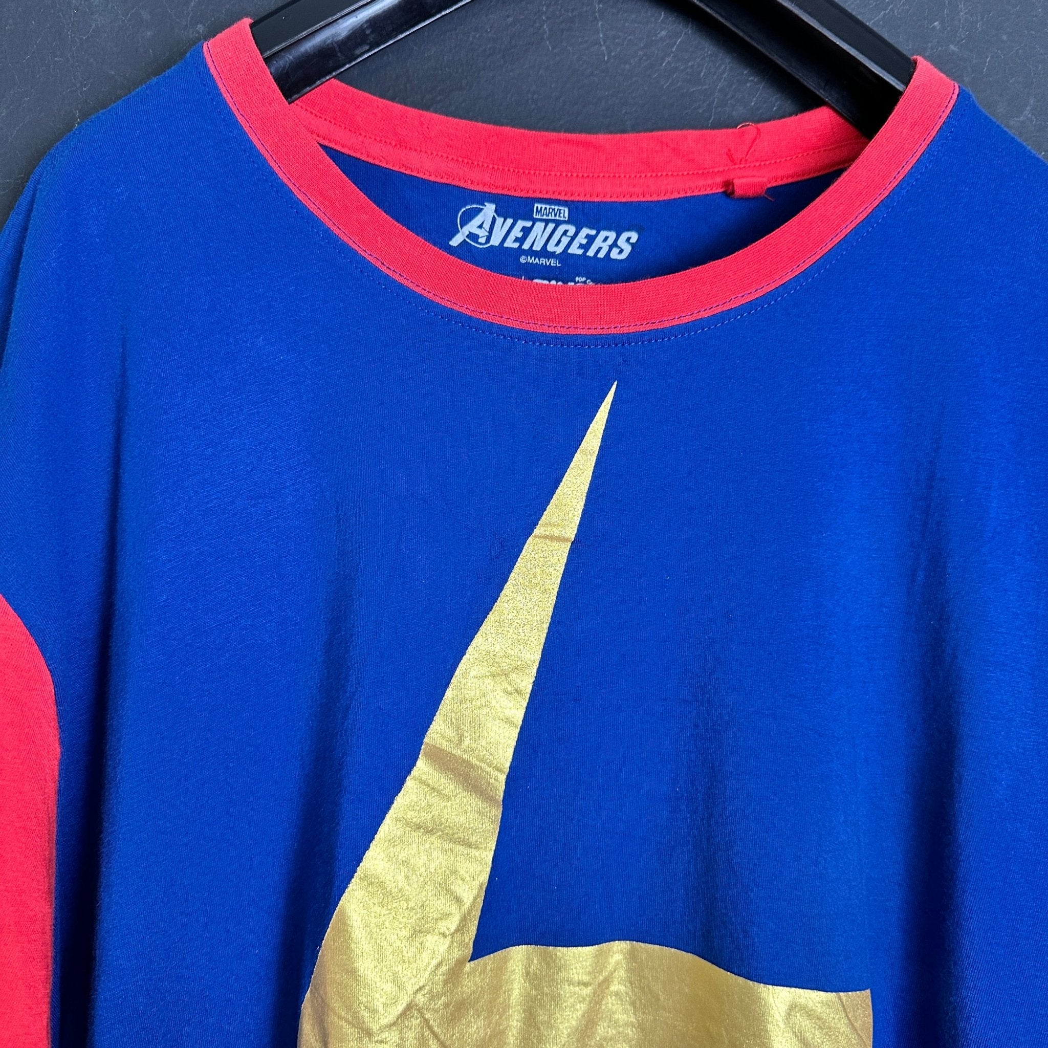 Official Marvel Avengers Tee 2XL - Funkify