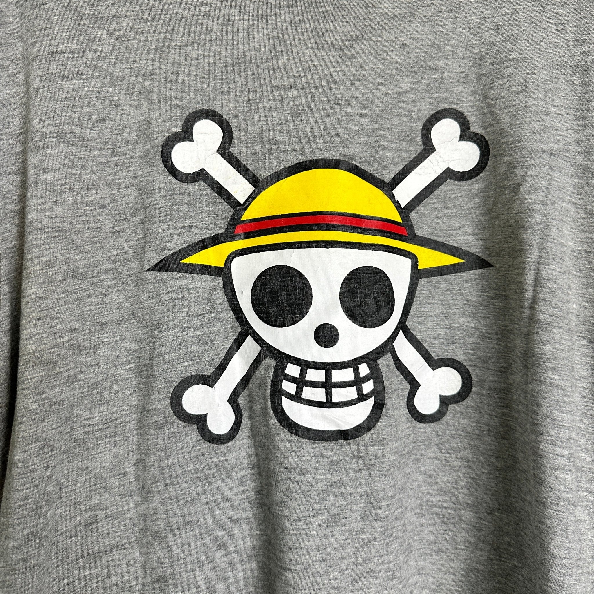 One Piece Graphic T-Shirt Medium - Funkify