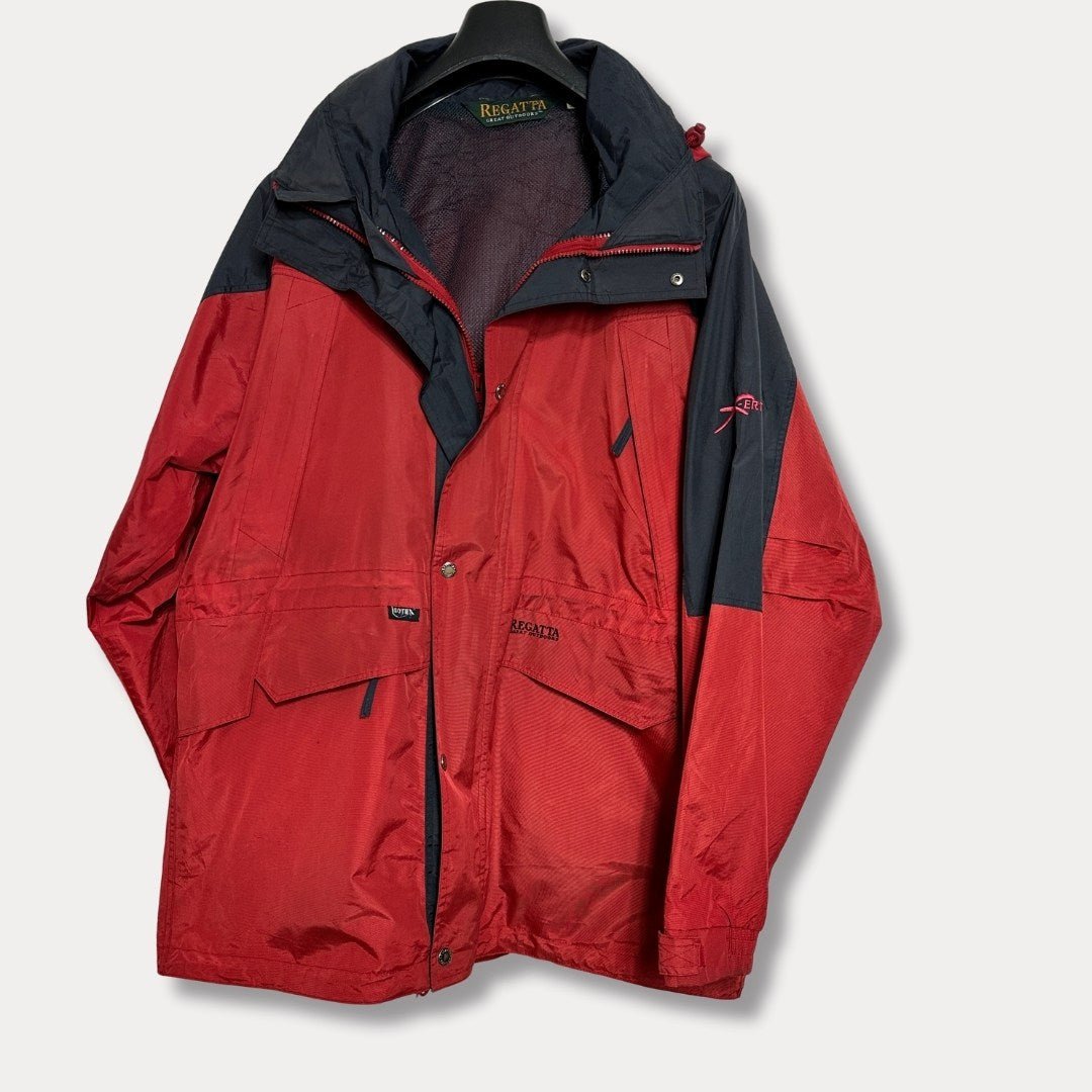 Regatta Outdoors Jacket with foldable hood - Funkify