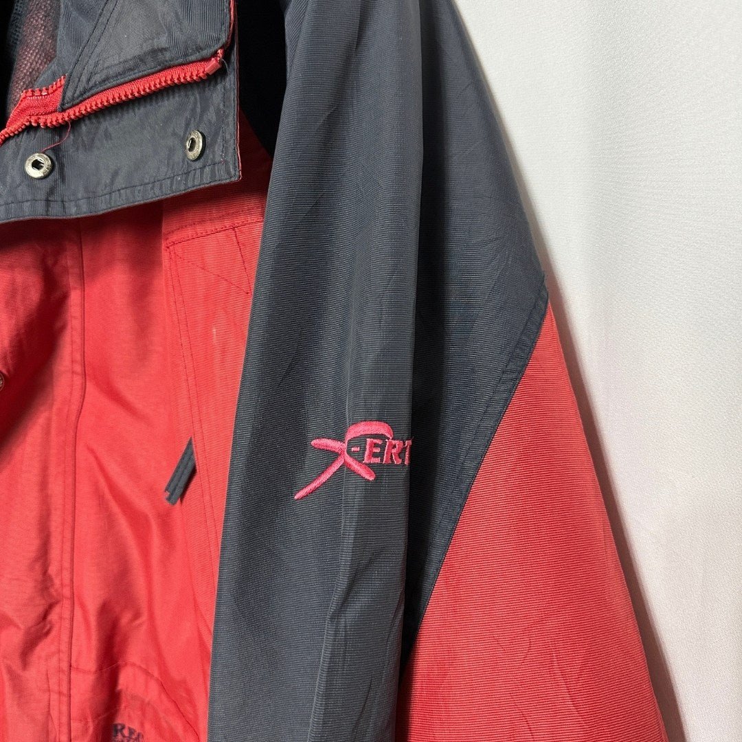 Regatta Outdoors Jacket with foldable hood - Funkify