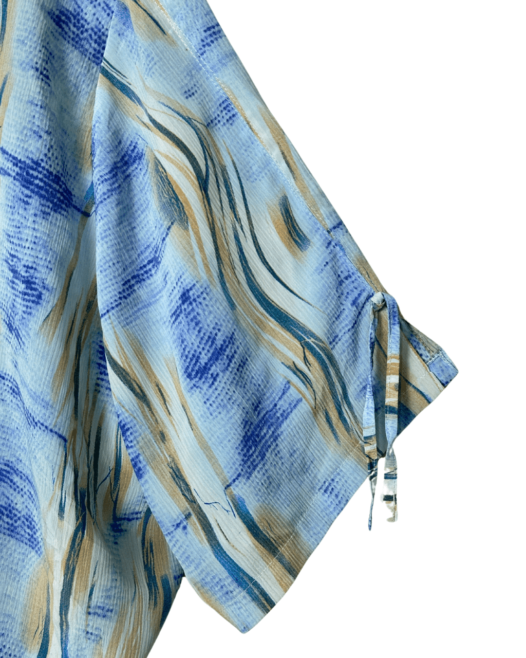 Si Belle Et Shirt with Back Button Detail - Oversized 3XL - Funkify