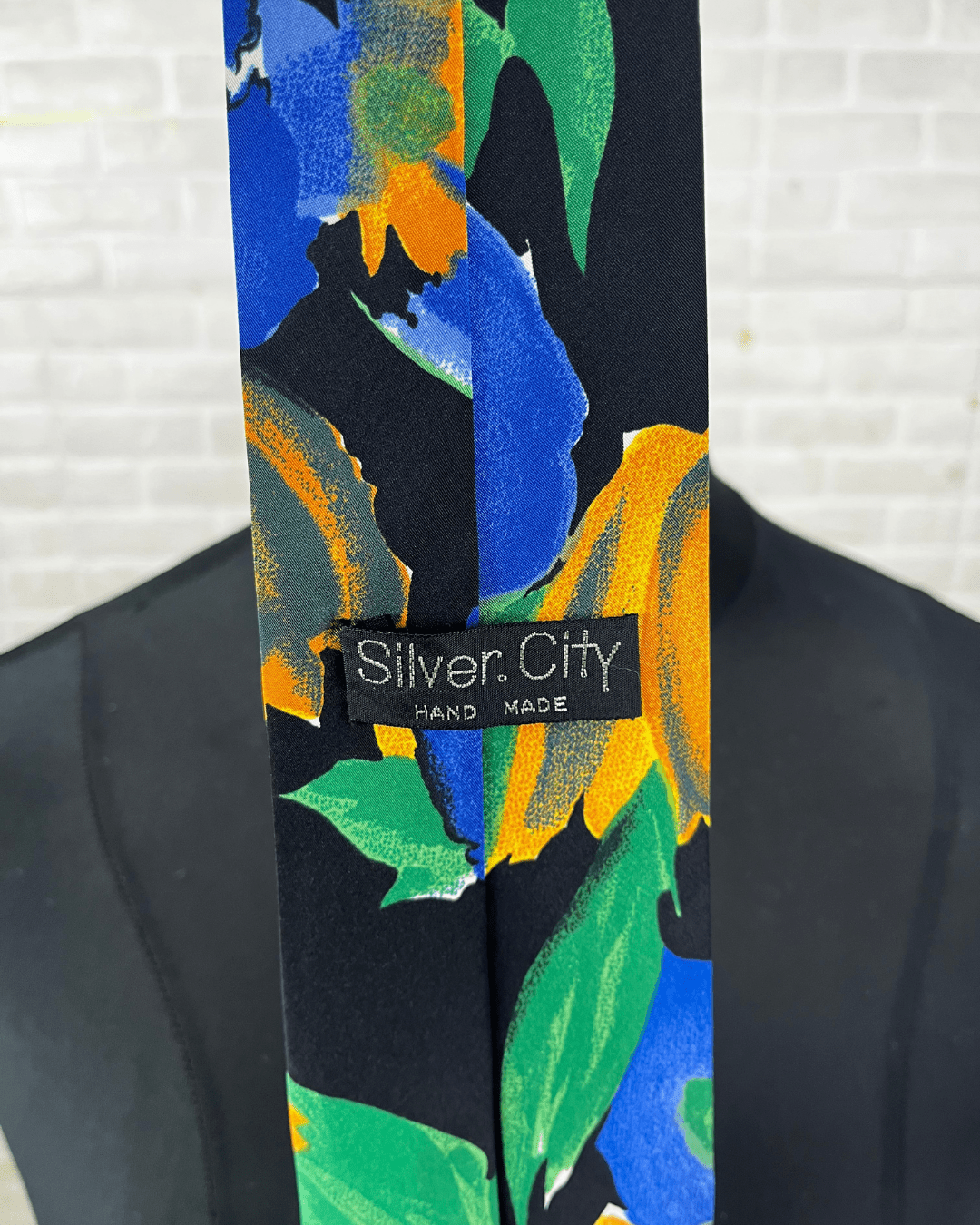 Silver City Floral Necktie 9 cm - Funkify