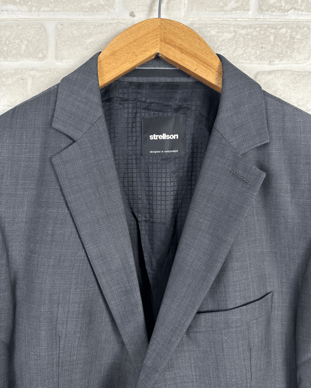 Strellson Virgin Wool Swiss Blazer - Size 46 - Funkify