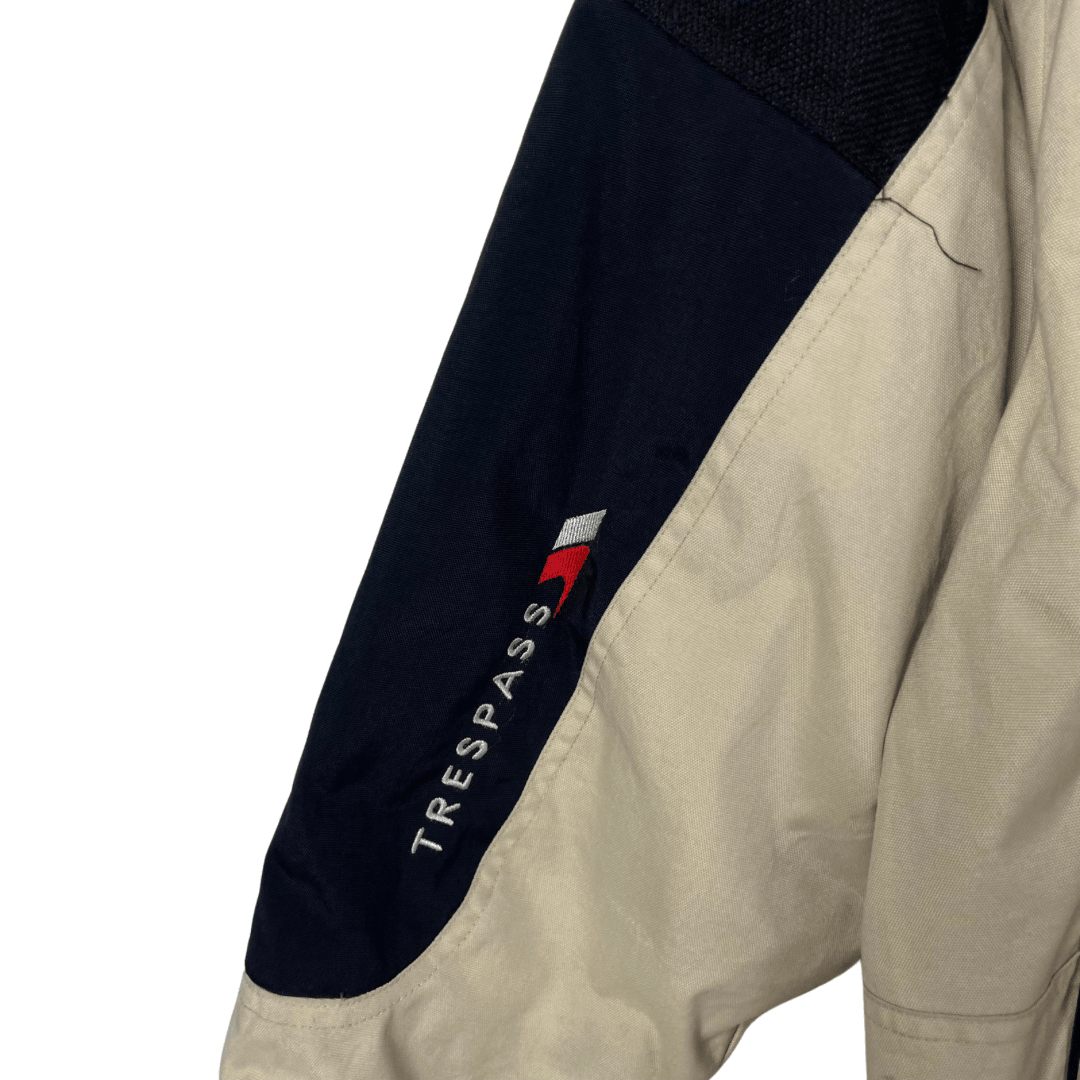 Trespass Jacket with Foldable Hood Large - Funkify