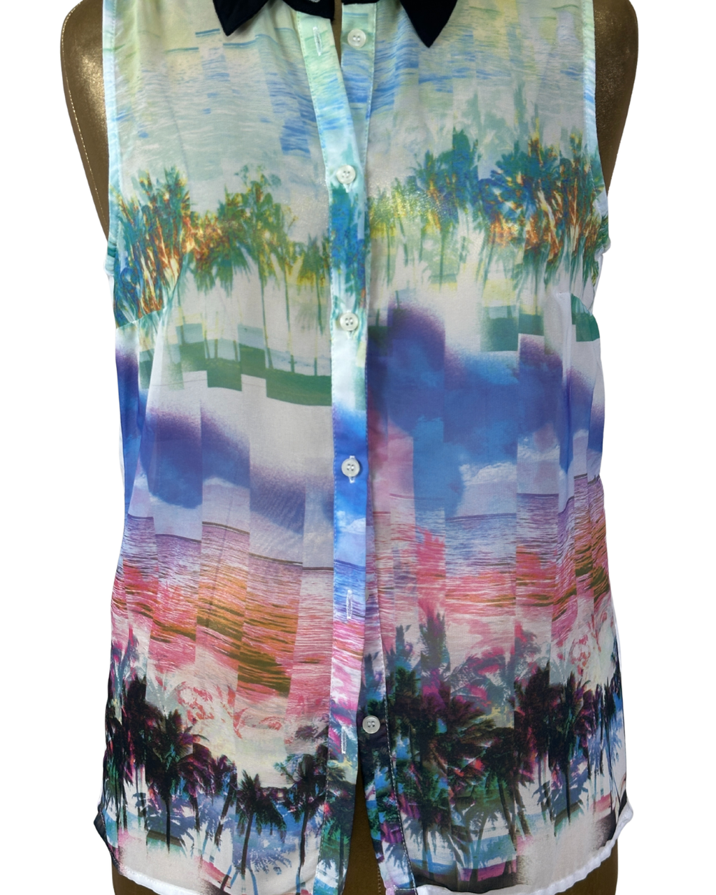 Tropical Palm Print Sleeveless Button - Up Shirt Small - Funkify