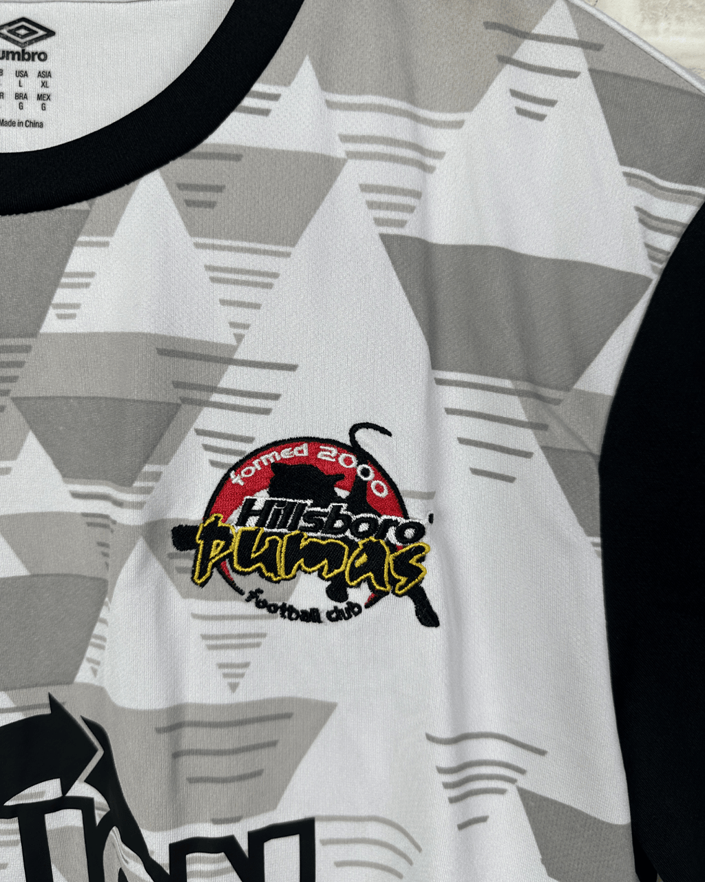 Umbro Hillsboro Pumas Football Jersey Large - Funkify