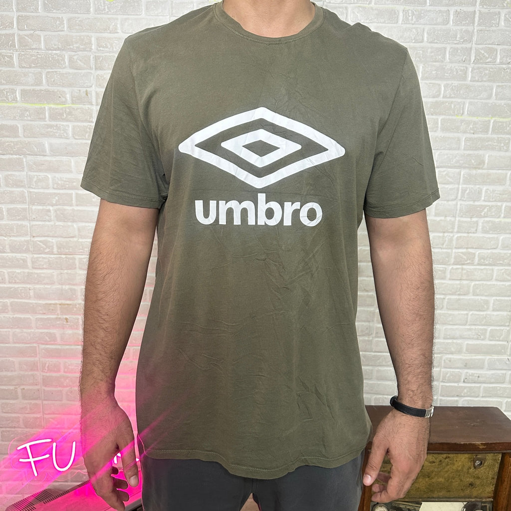 Umbro T-shirt 2XL - Funkify