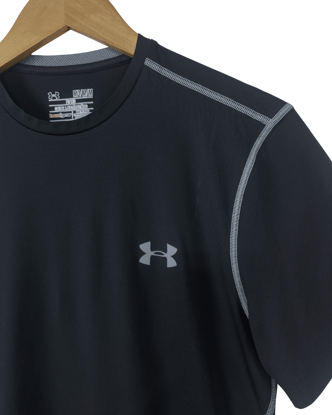 Under Armour Heat Gear T-Shirt Medium - Funkify