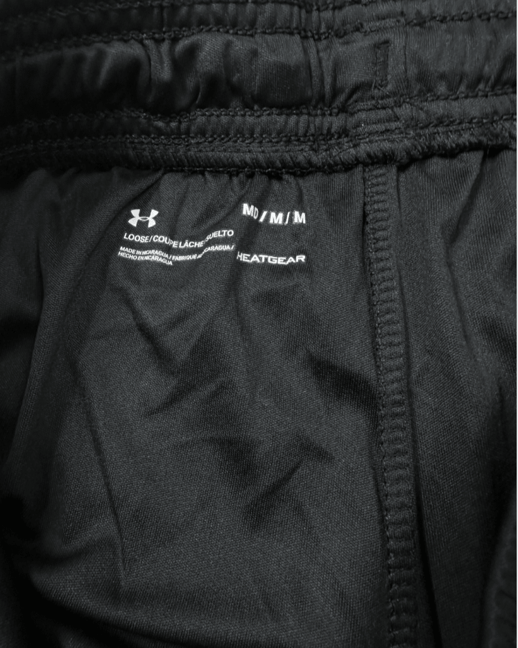 Under Armour Shorts Medium - Funkify