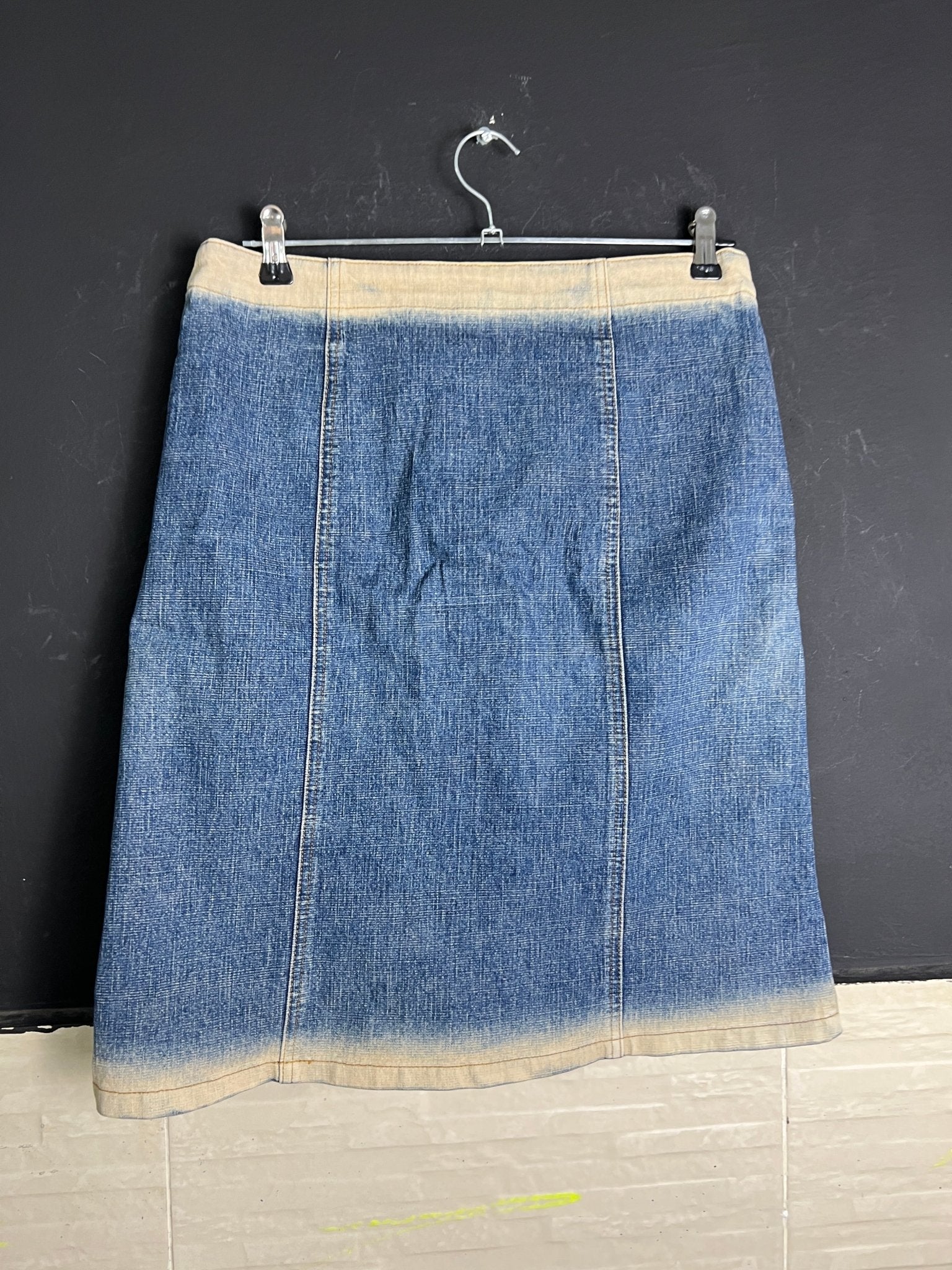 Vero Moda Button Down Skirt - Funkify