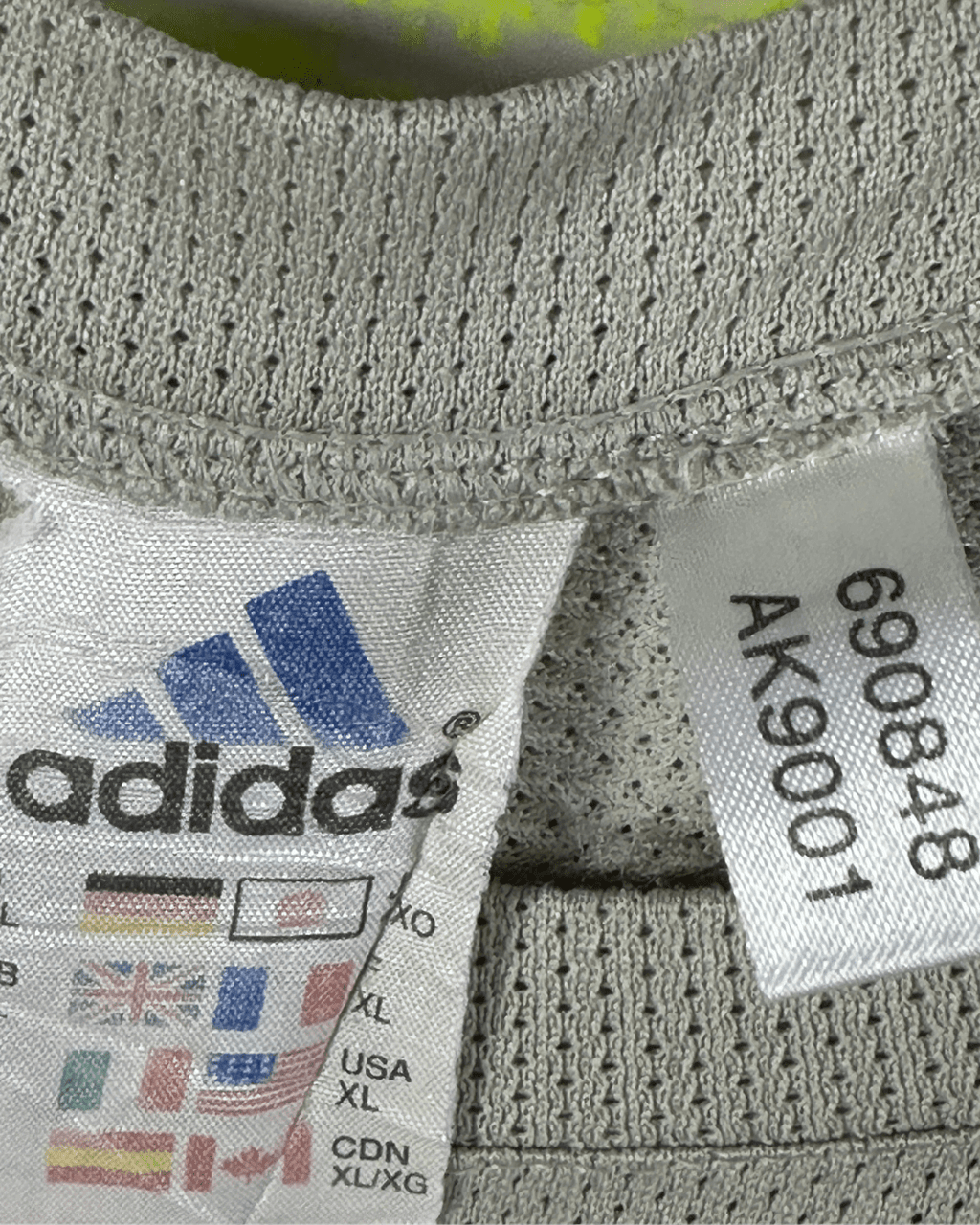 Vintage 2000s Adidas T-Shirt XL - Funkify