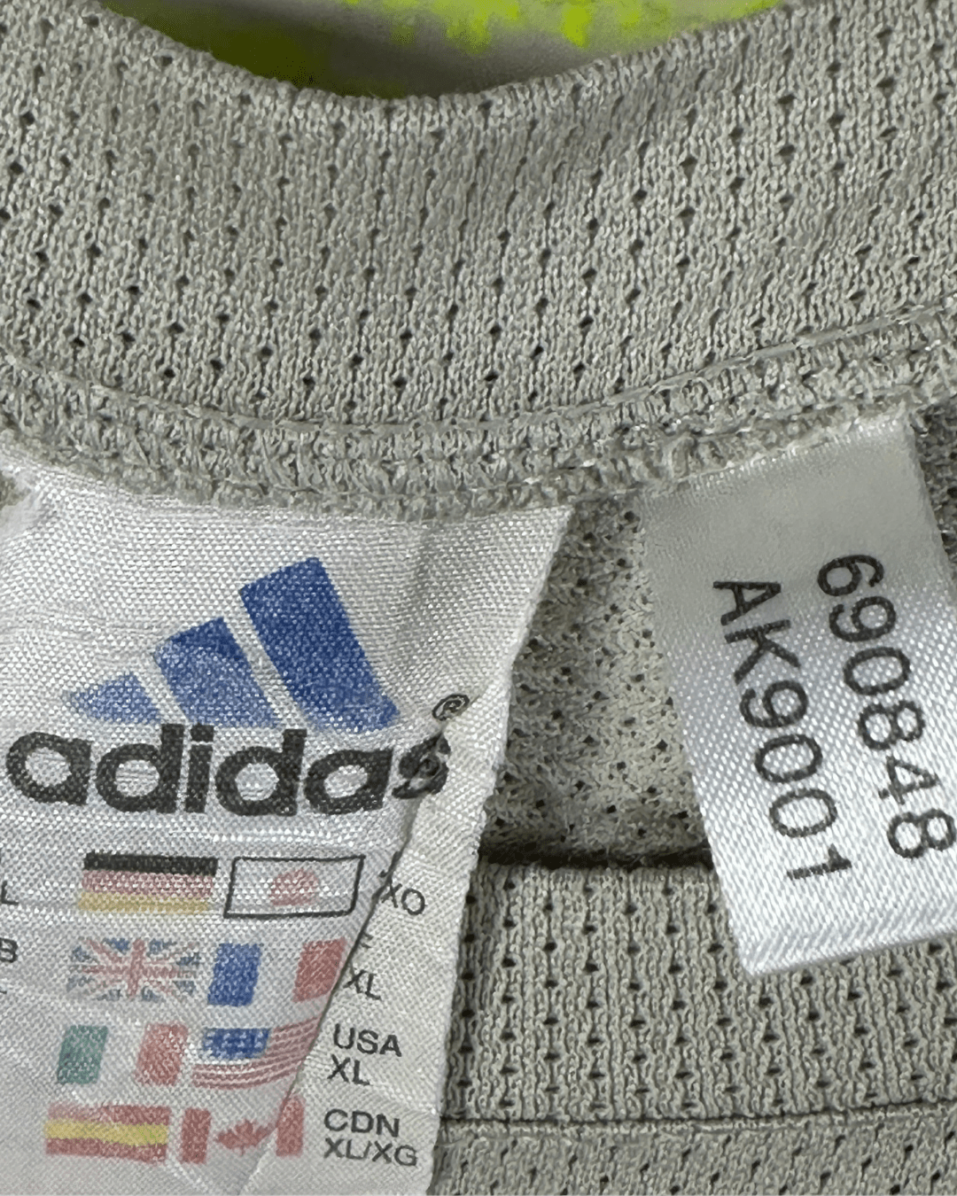Vintage 2000s Adidas T-Shirt XL - Funkify